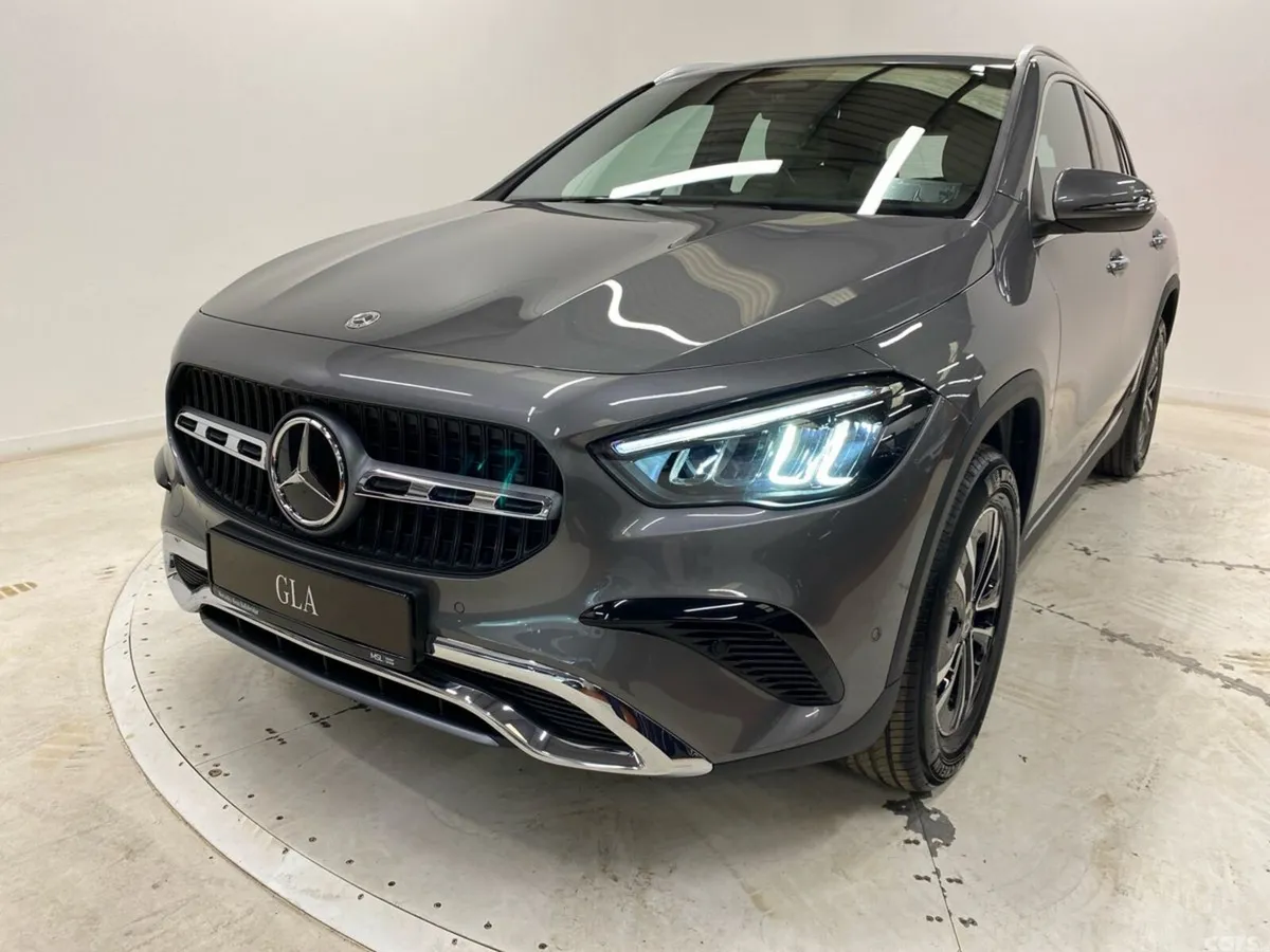 Mercedes-Benz GLA SUV, Diesel, 2026, Grey