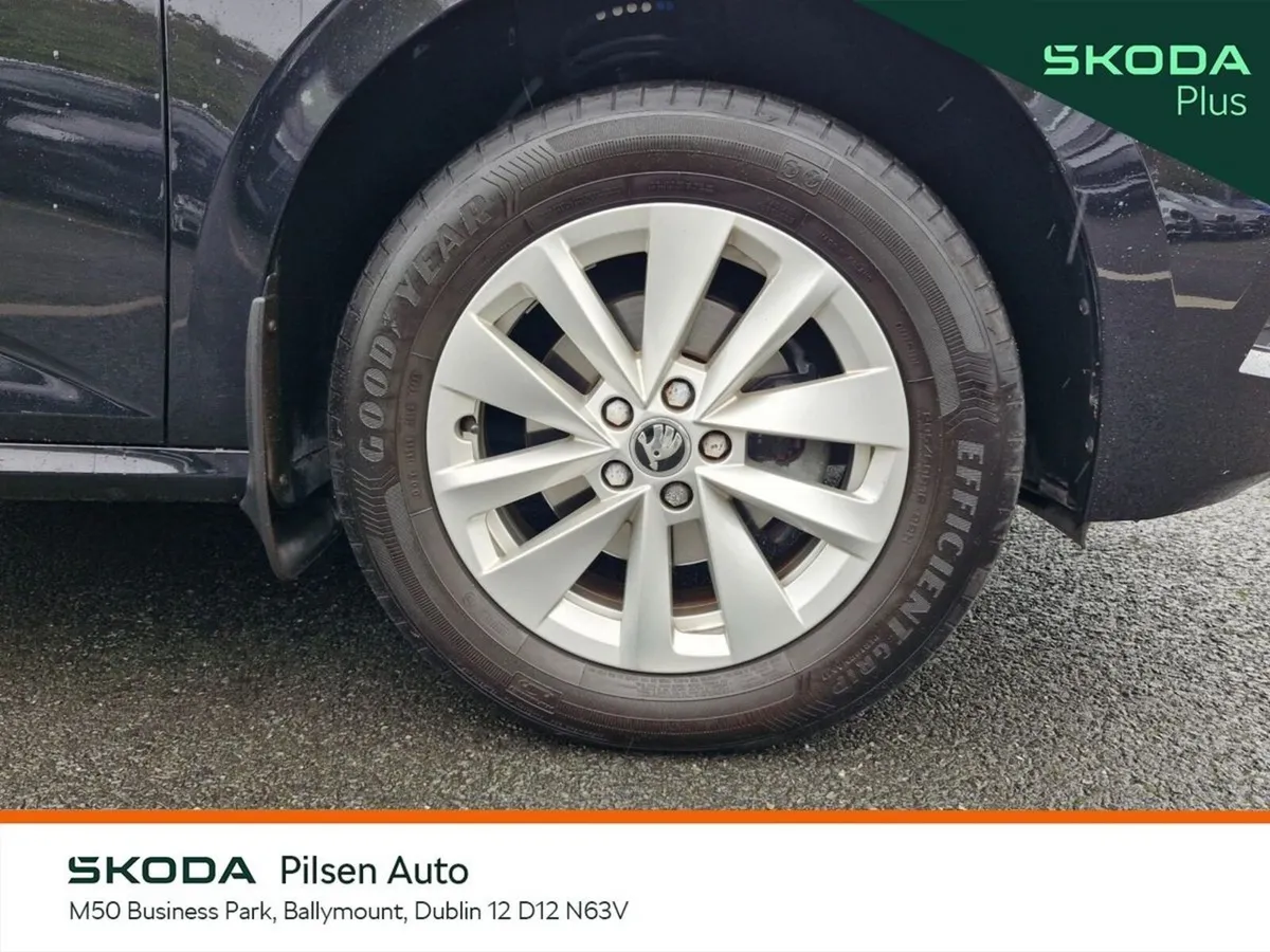 Skoda Kamiq Hatchback, Petrol, 2024, Black