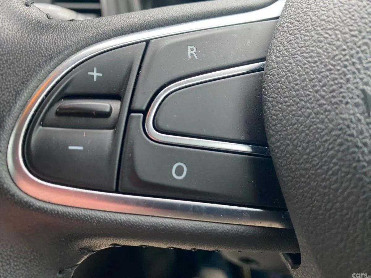 Renault Megane Hatchback, Petrol, 2019, Black