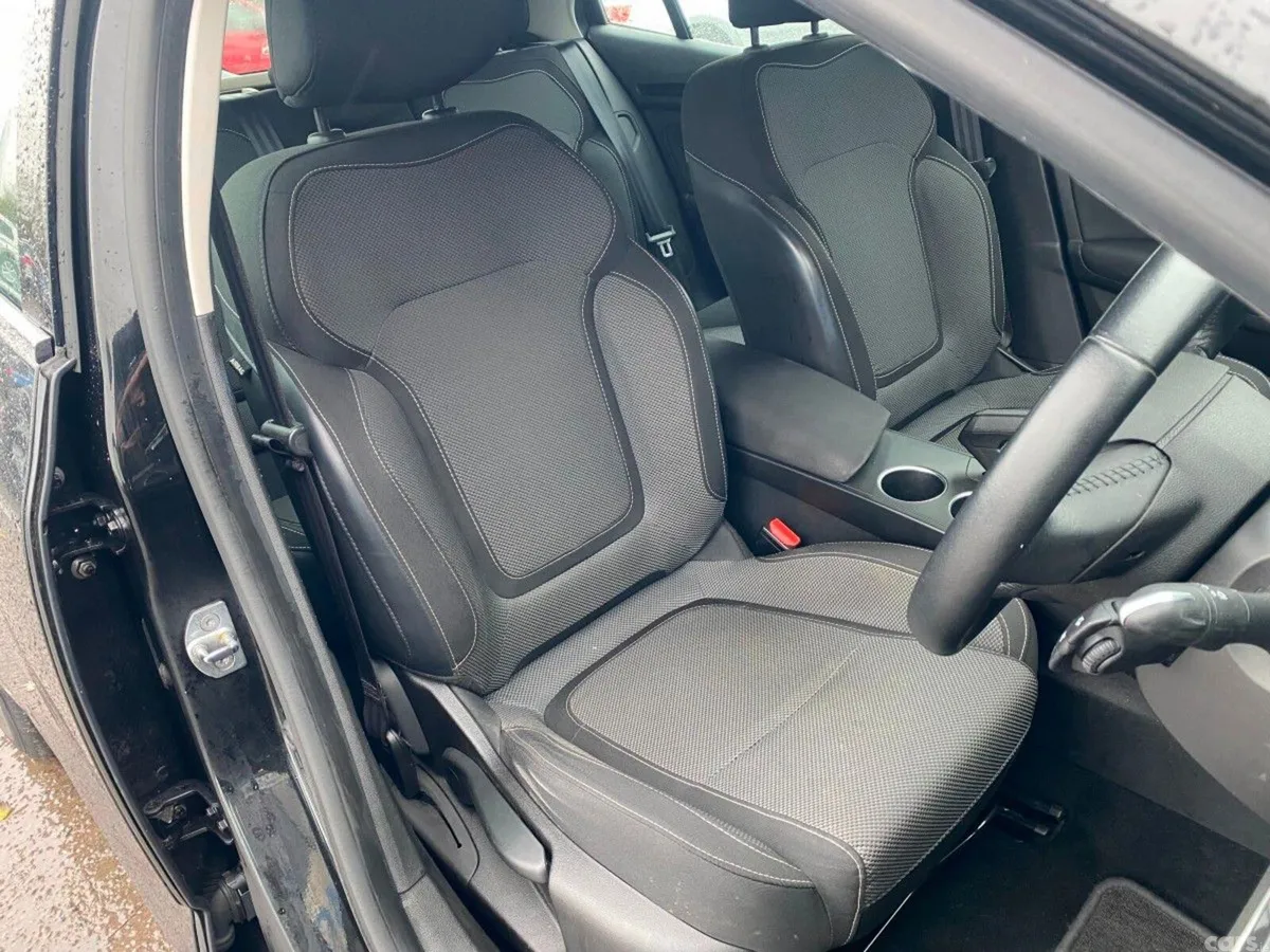 Renault Megane Hatchback, Petrol, 2019, Black