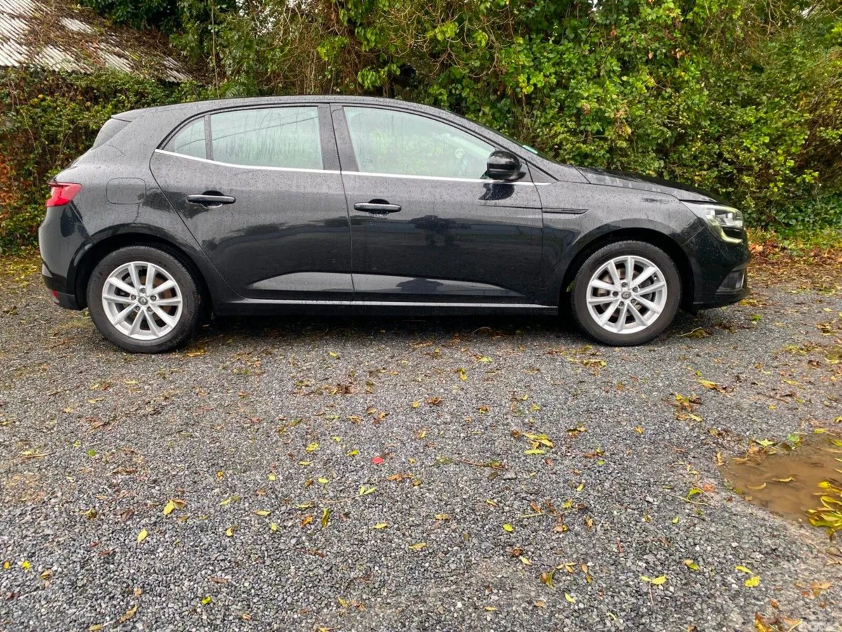 Renault Megane Hatchback, Petrol, 2019, Black