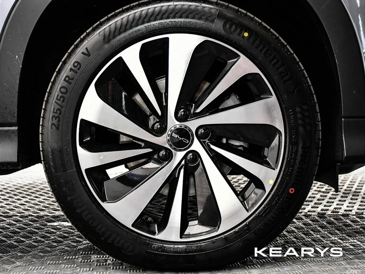 BYD SEAL U SUV, Petrol Plug-in Hybrid, 2026, Grey