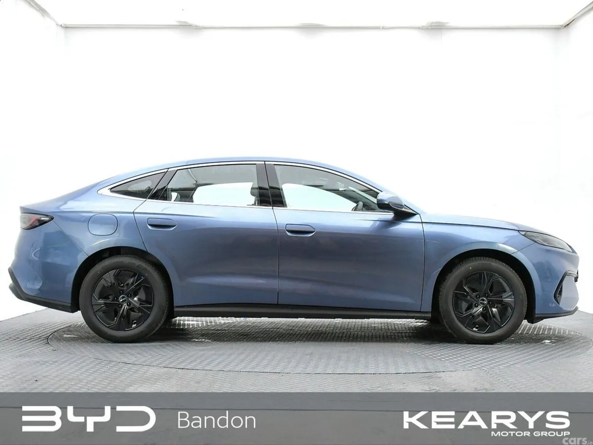 BYD SEAL Saloon, Petrol Plug-in Hybrid, 2026, Grey