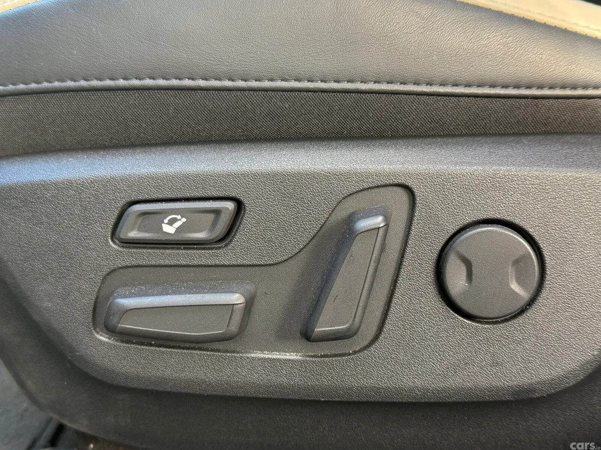 Kia EV6 Hatchback, Electric, 2025, White
