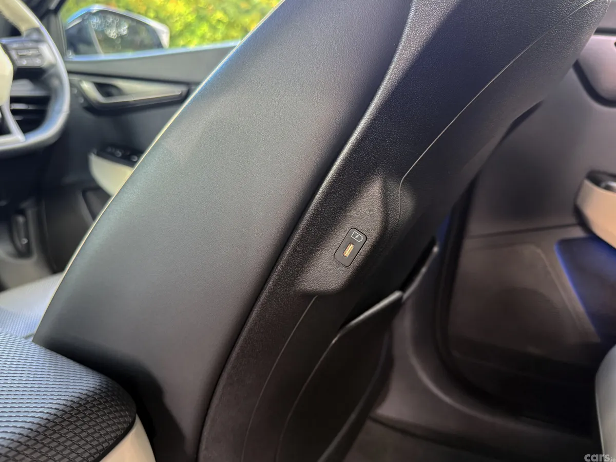 Kia EV6 Hatchback, Electric, 2025, White