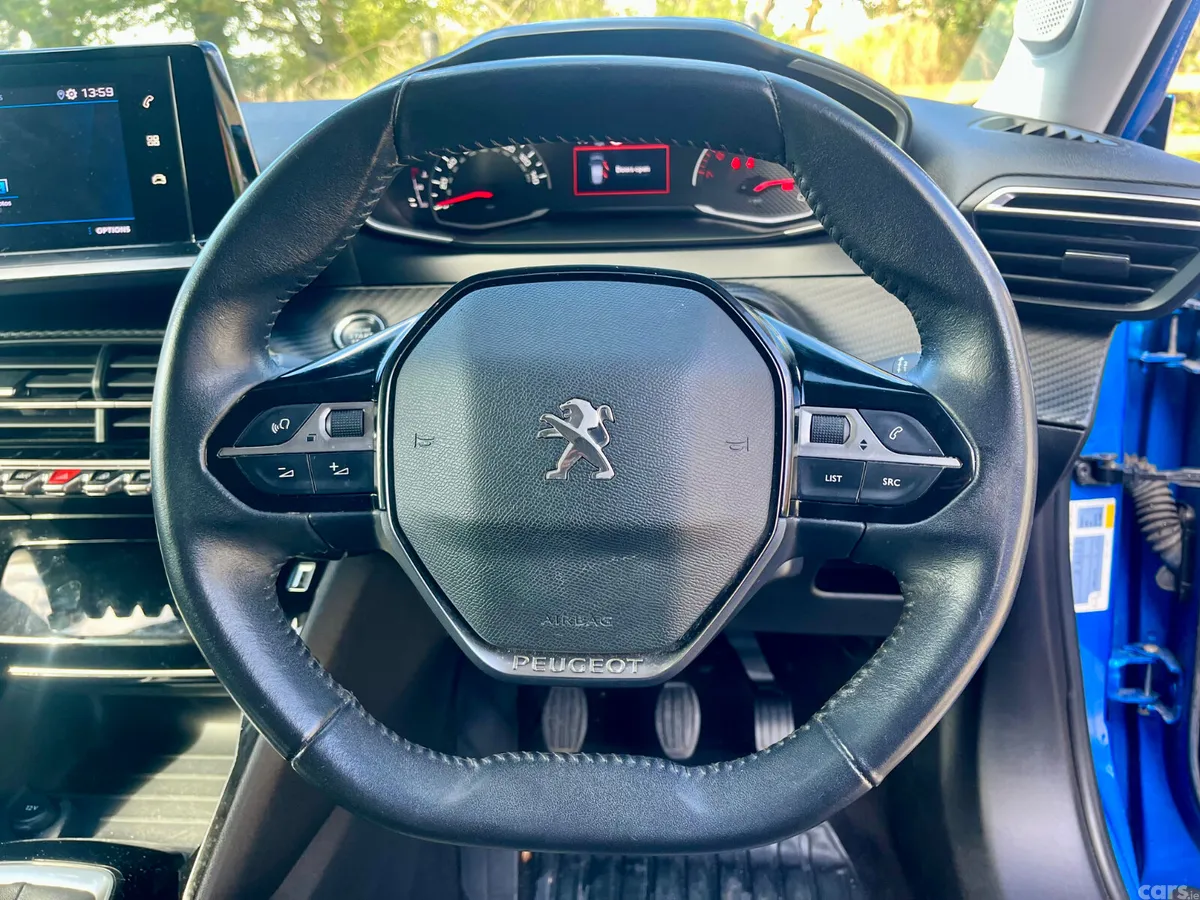 Peugeot 2008 SUV, Diesel, 2021, Blue