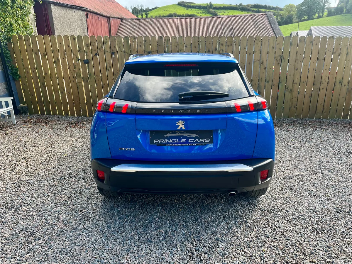 Peugeot 2008 SUV, Diesel, 2021, Blue