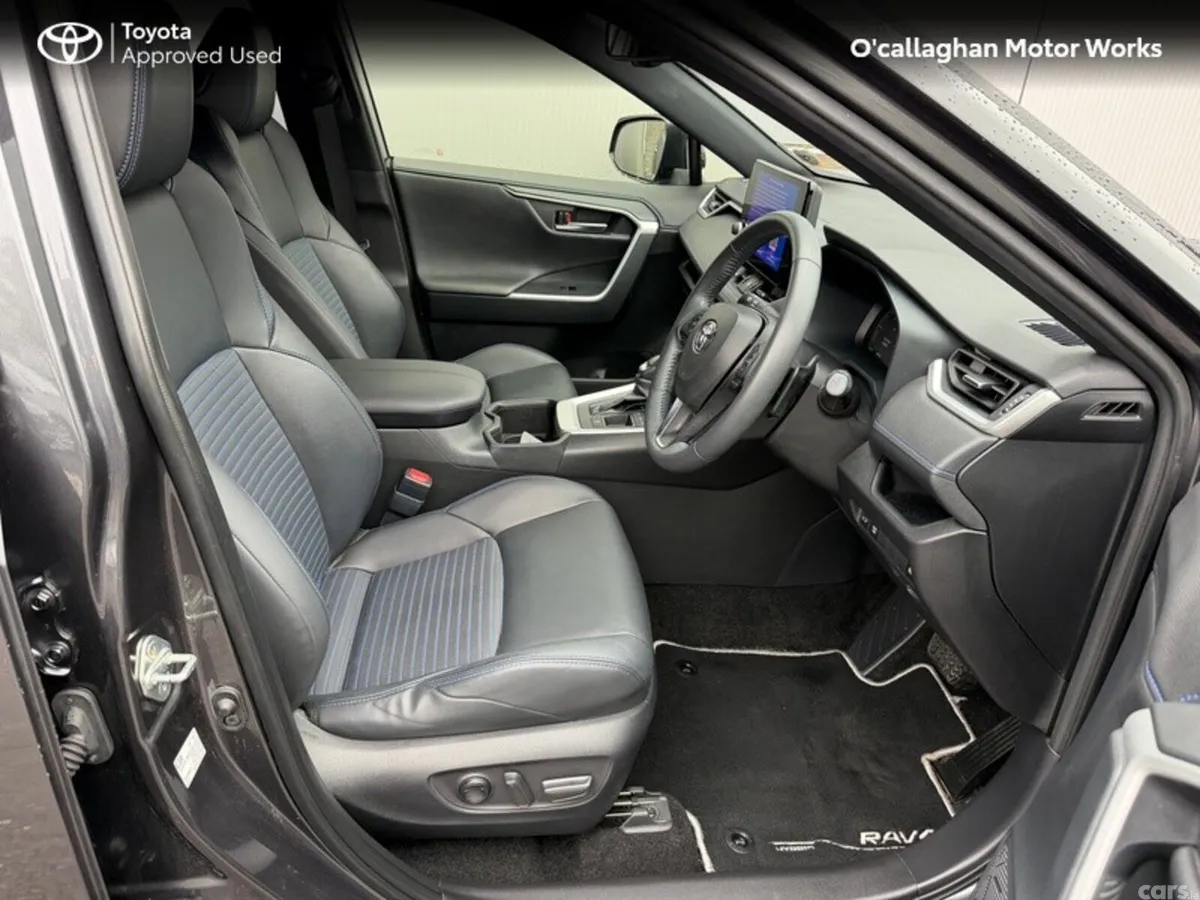Toyota RAV4 SUV, Petrol Hybrid, 2024, Grey