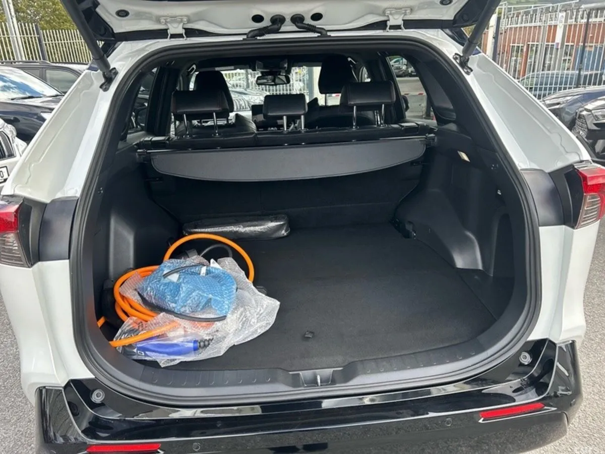 Toyota RAV4 SUV, Petrol Plug-in Hybrid, 2024, White