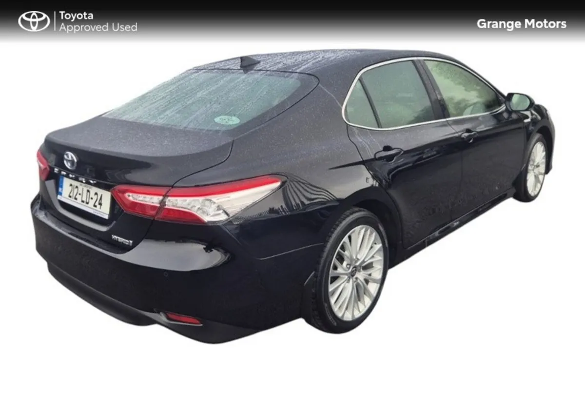 Toyota Camry Saloon, Petrol Hybrid, 2021, Black