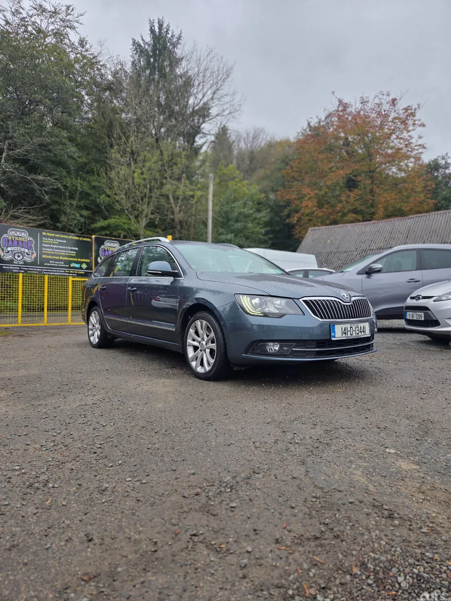 Skoda Superb Estate, Diesel, 2014, Grey