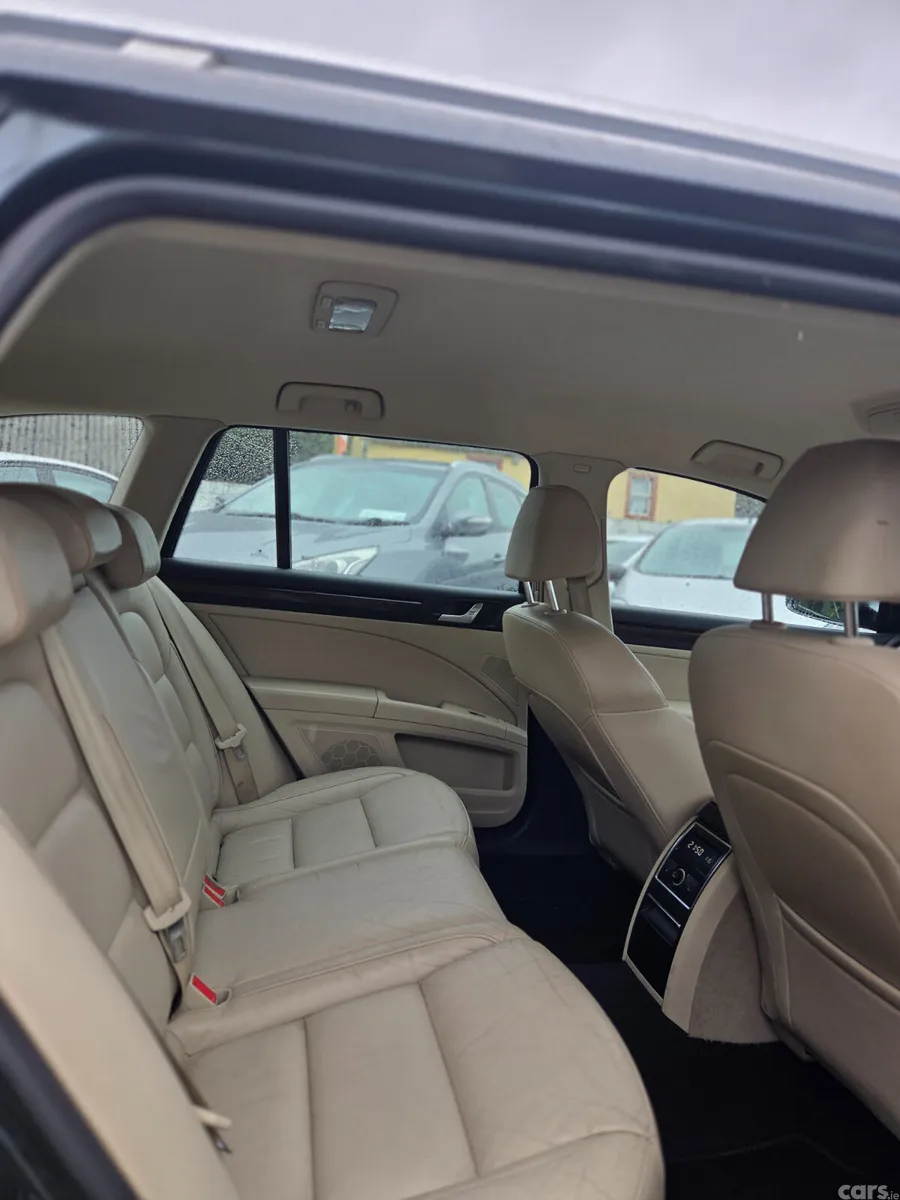 Skoda Superb Estate, Diesel, 2014, Grey