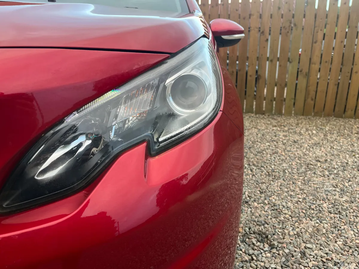 Peugeot 2008 Hatchback, Petrol, 2018, Red