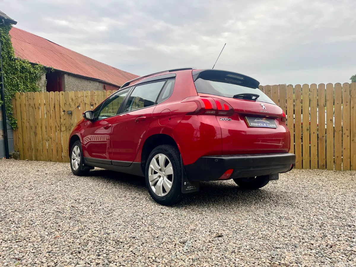 Peugeot 2008 Hatchback, Petrol, 2018, Red