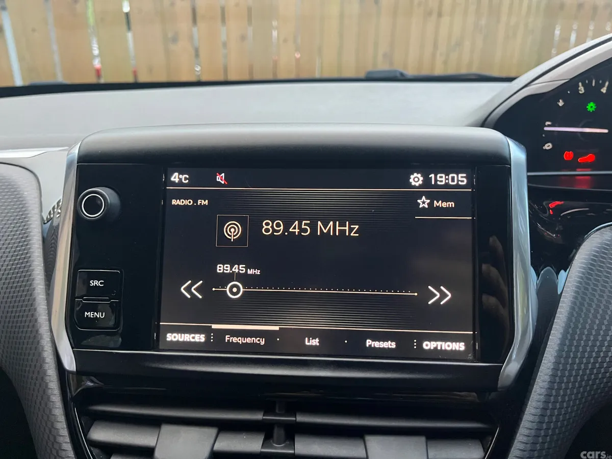 Peugeot 2008 Hatchback, Petrol, 2018, Red