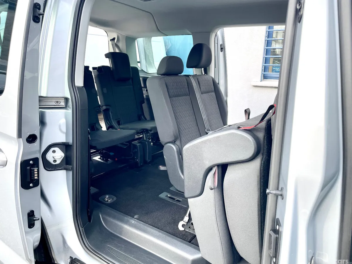 Volkswagen Caddy Maxi Life MPV, Diesel, 2023, Silver