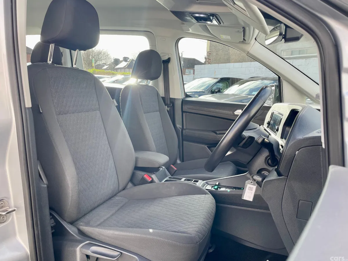 Volkswagen Caddy Maxi Life MPV, Diesel, 2023, Silver