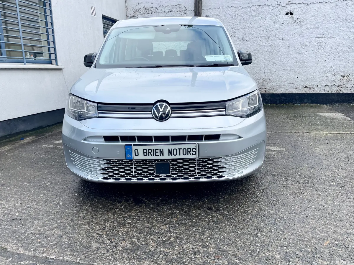 Volkswagen Caddy Maxi Life MPV, Diesel, 2023, Silver