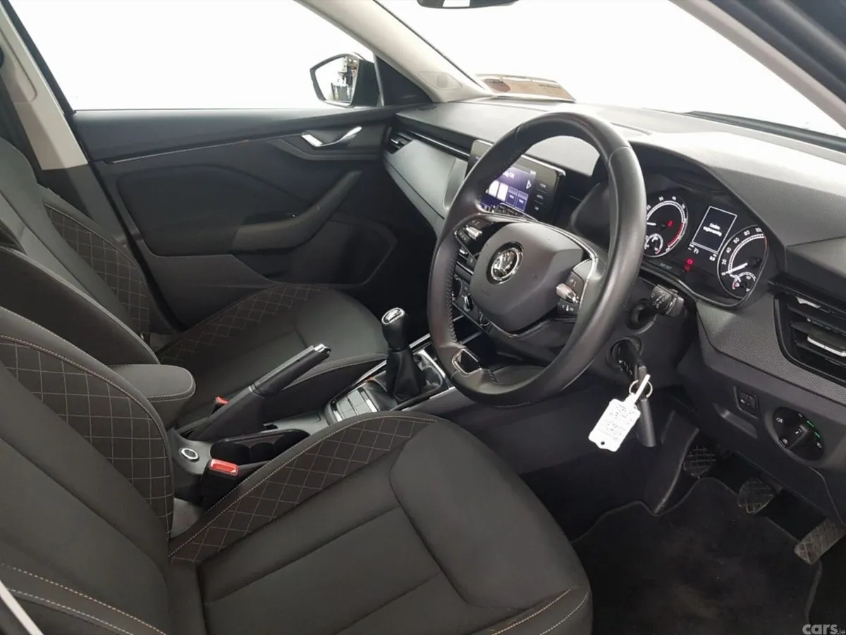 Skoda Kamiq Hatchback, Petrol, 2023, Black