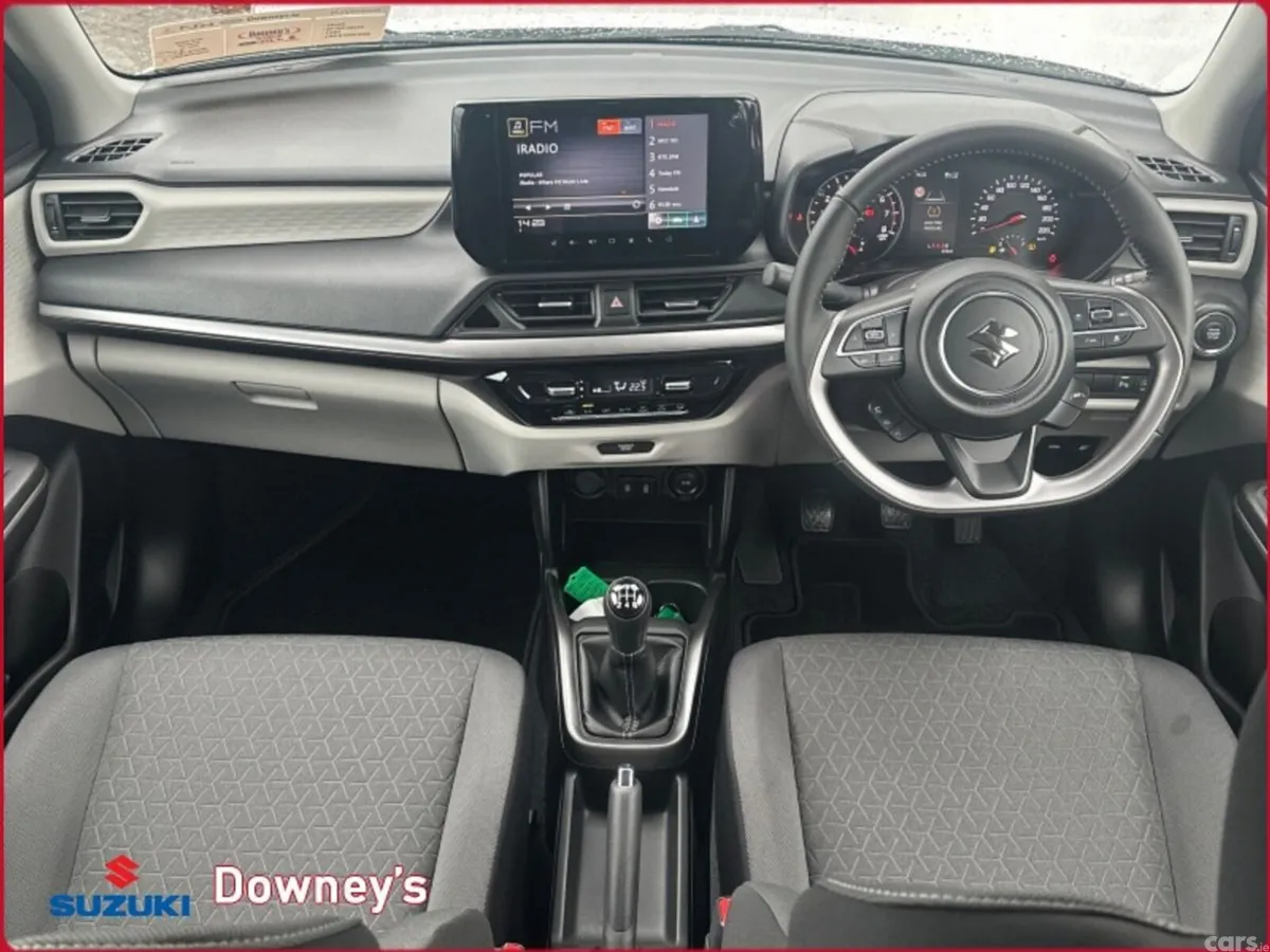 Suzuki Swift Hatchback, Petrol, 2026, White