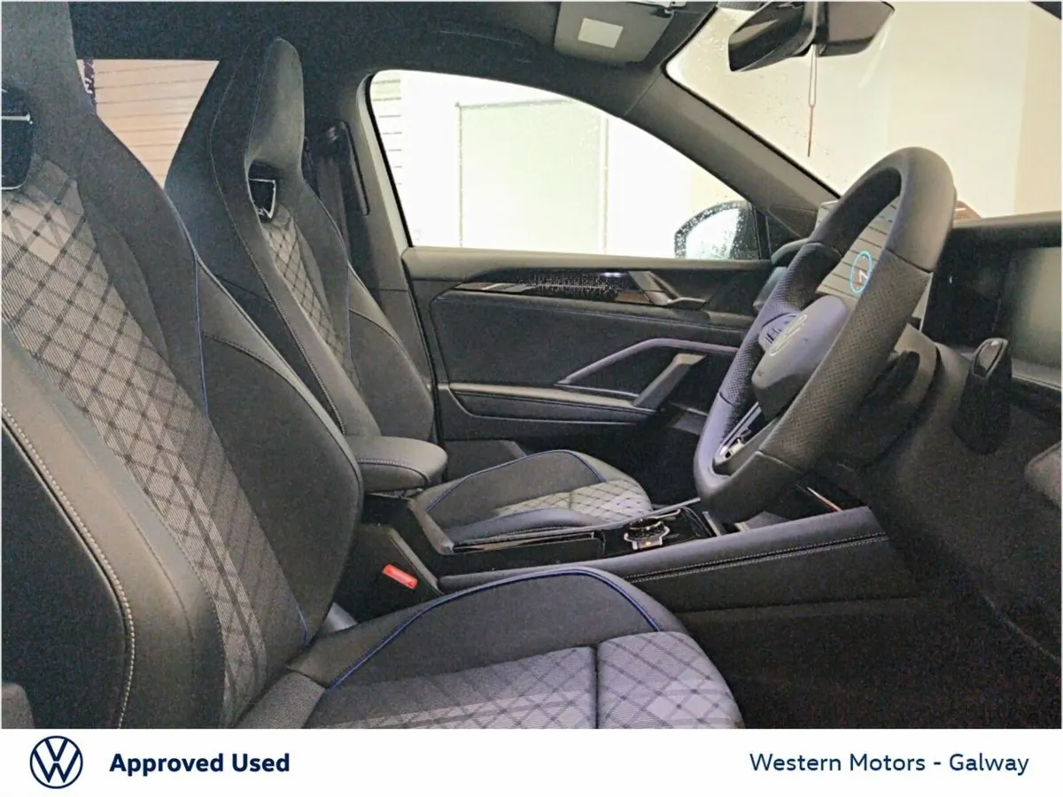 Volkswagen Tayron SUV, Petrol Plug-in Hybrid, 2026, Silver
