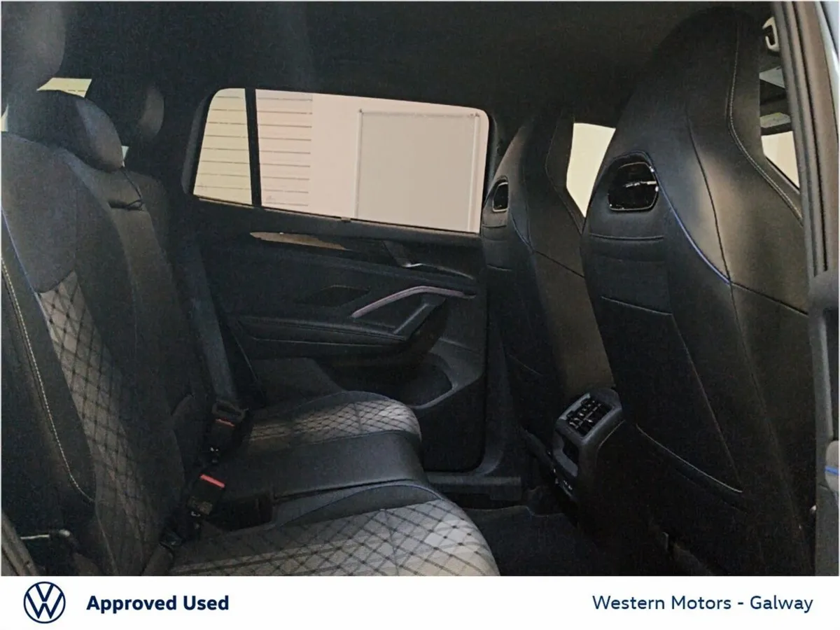 Volkswagen Tayron SUV, Petrol Plug-in Hybrid, 2026, Silver