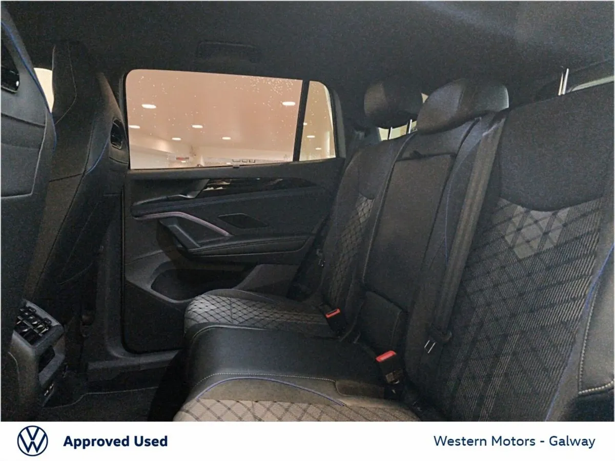 Volkswagen Tayron SUV, Petrol Plug-in Hybrid, 2026, Silver