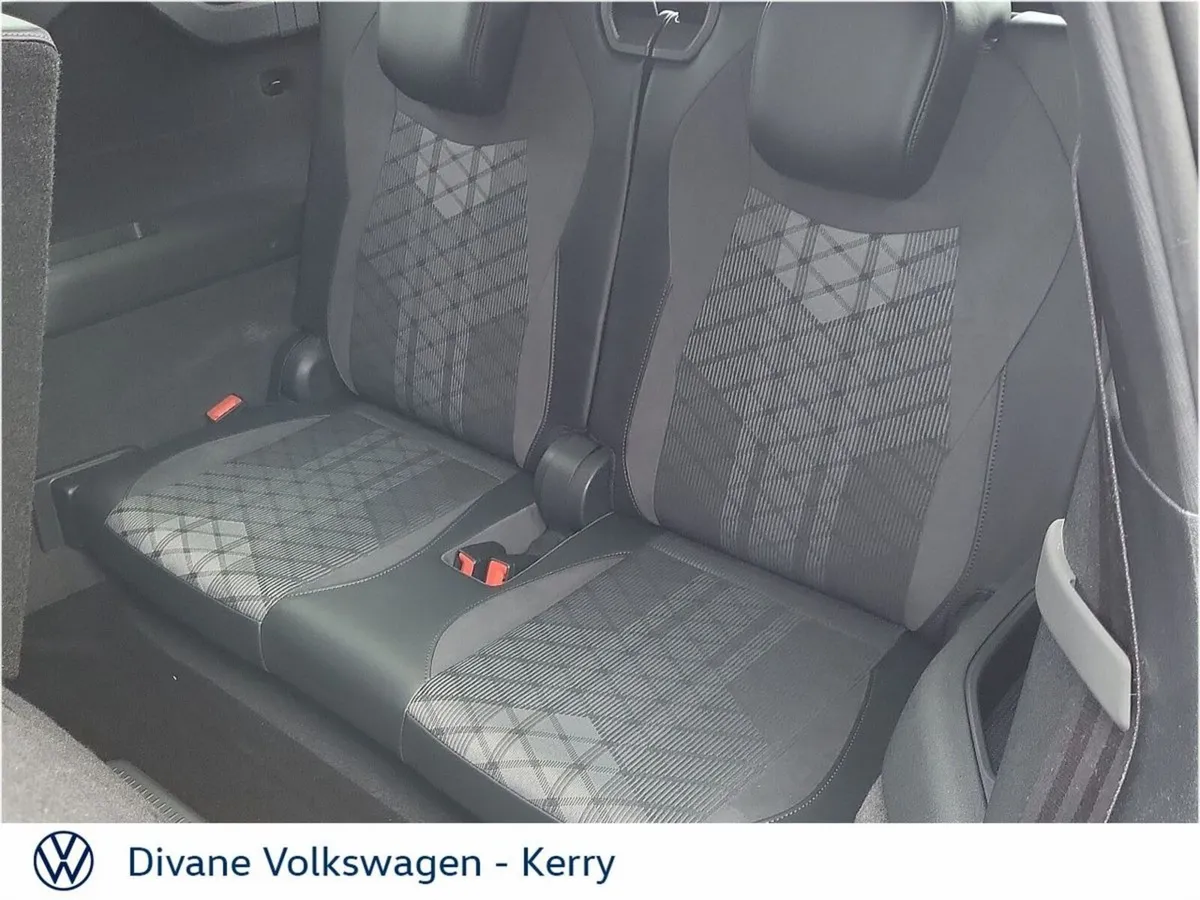 Volkswagen Tayron SUV, Diesel, 2025, Black