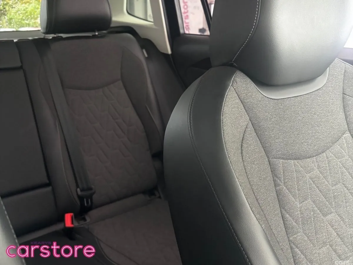 Volkswagen Tiguan SUV, Petrol Hybrid, 2024, Black