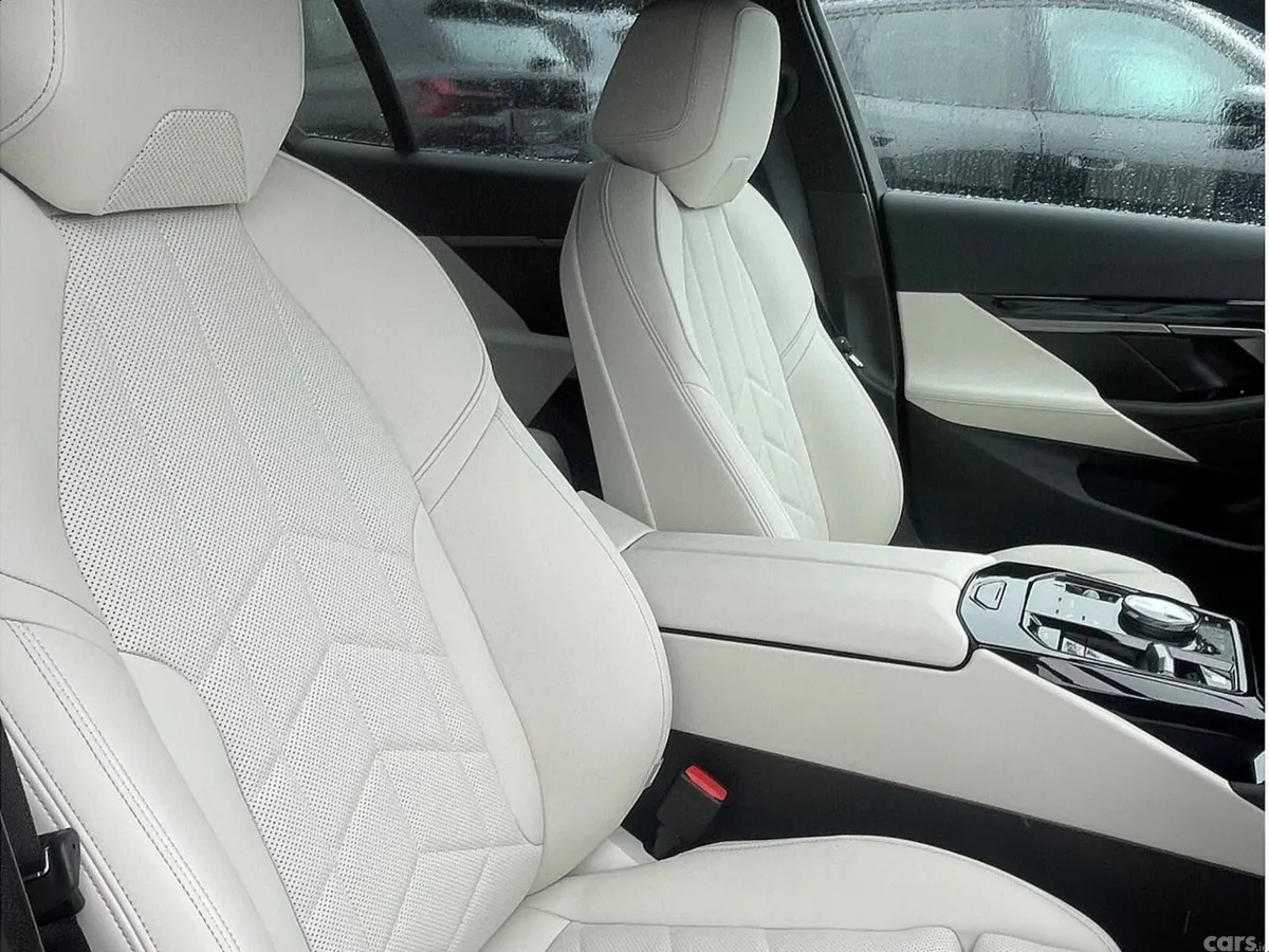 BMW 5-Series Saloon, Petrol Plug-in Hybrid, 2026, Grey