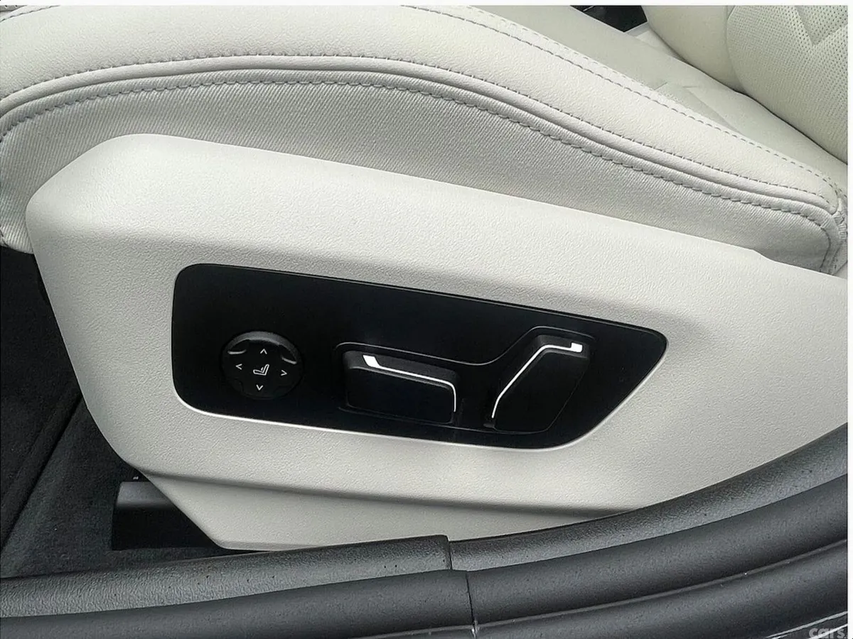 BMW 5-Series Saloon, Petrol Plug-in Hybrid, 2026, Grey