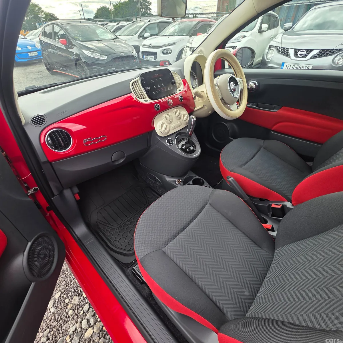 Fiat 500 Hatchback, Petrol, 2016, Red