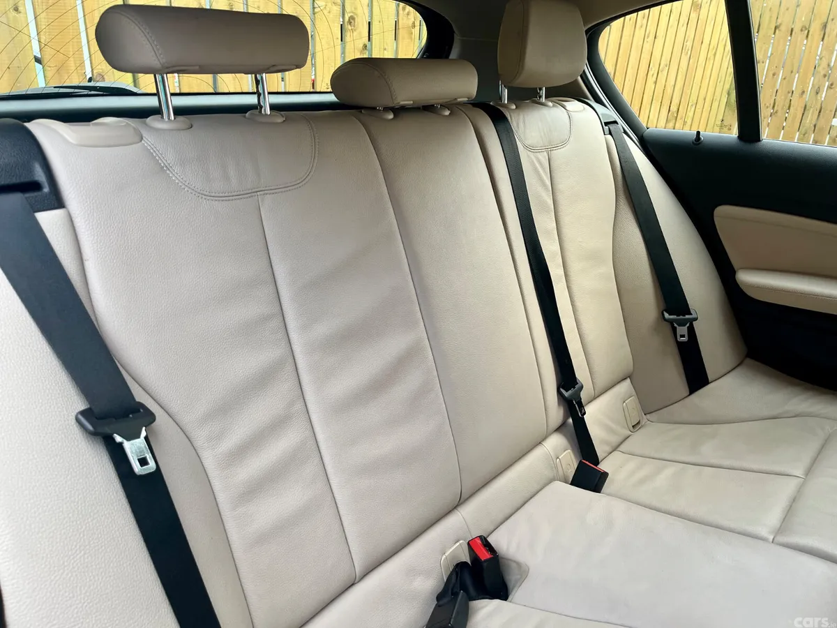 BMW 1-Series Hatchback, Diesel, 2014, Black