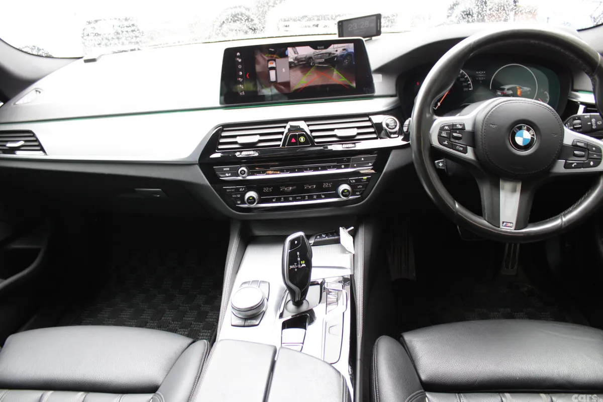 BMW 5-Series Estate, Diesel, 2019, Black