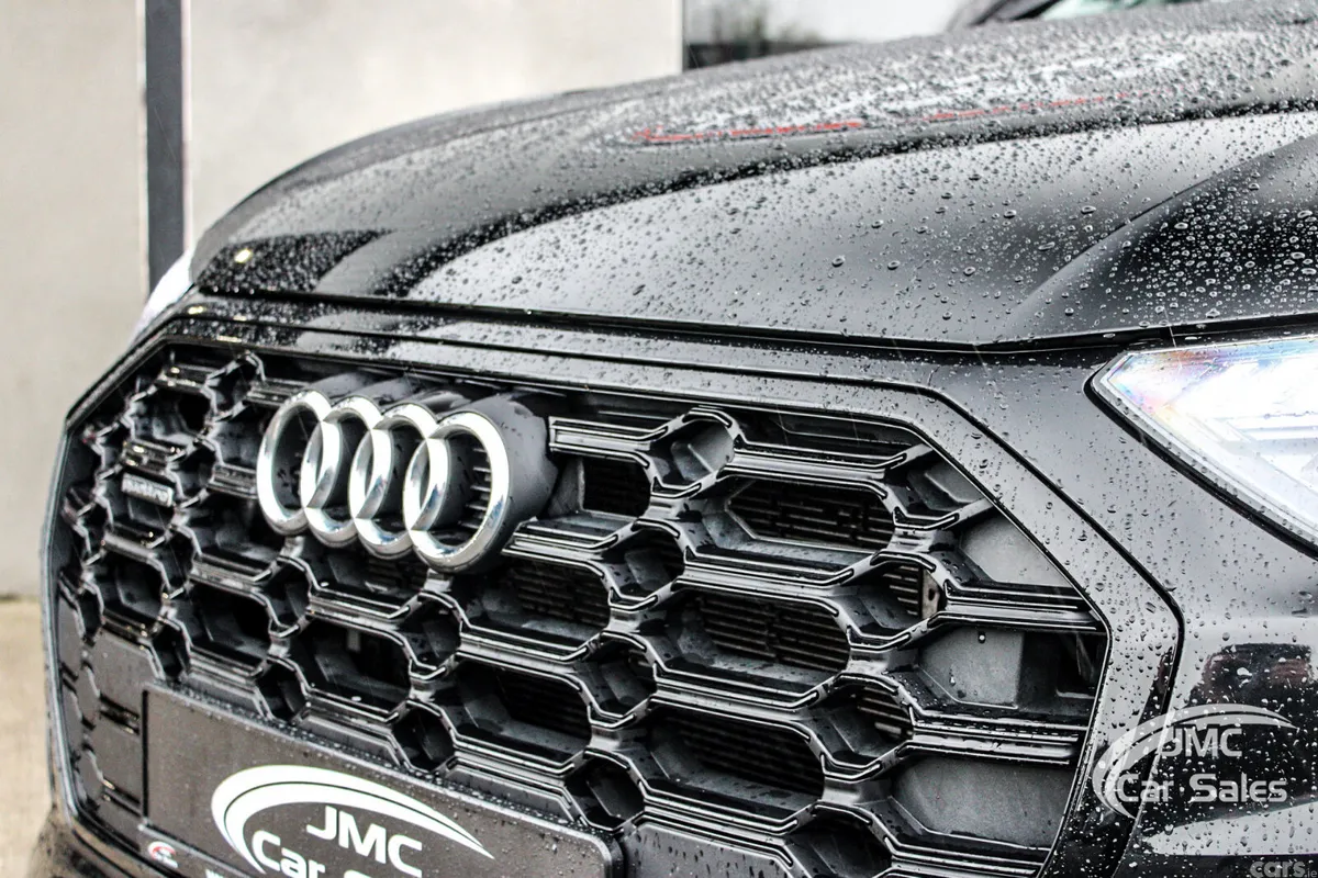 Audi Q5 SUV, Petrol Hybrid, 2023, Black