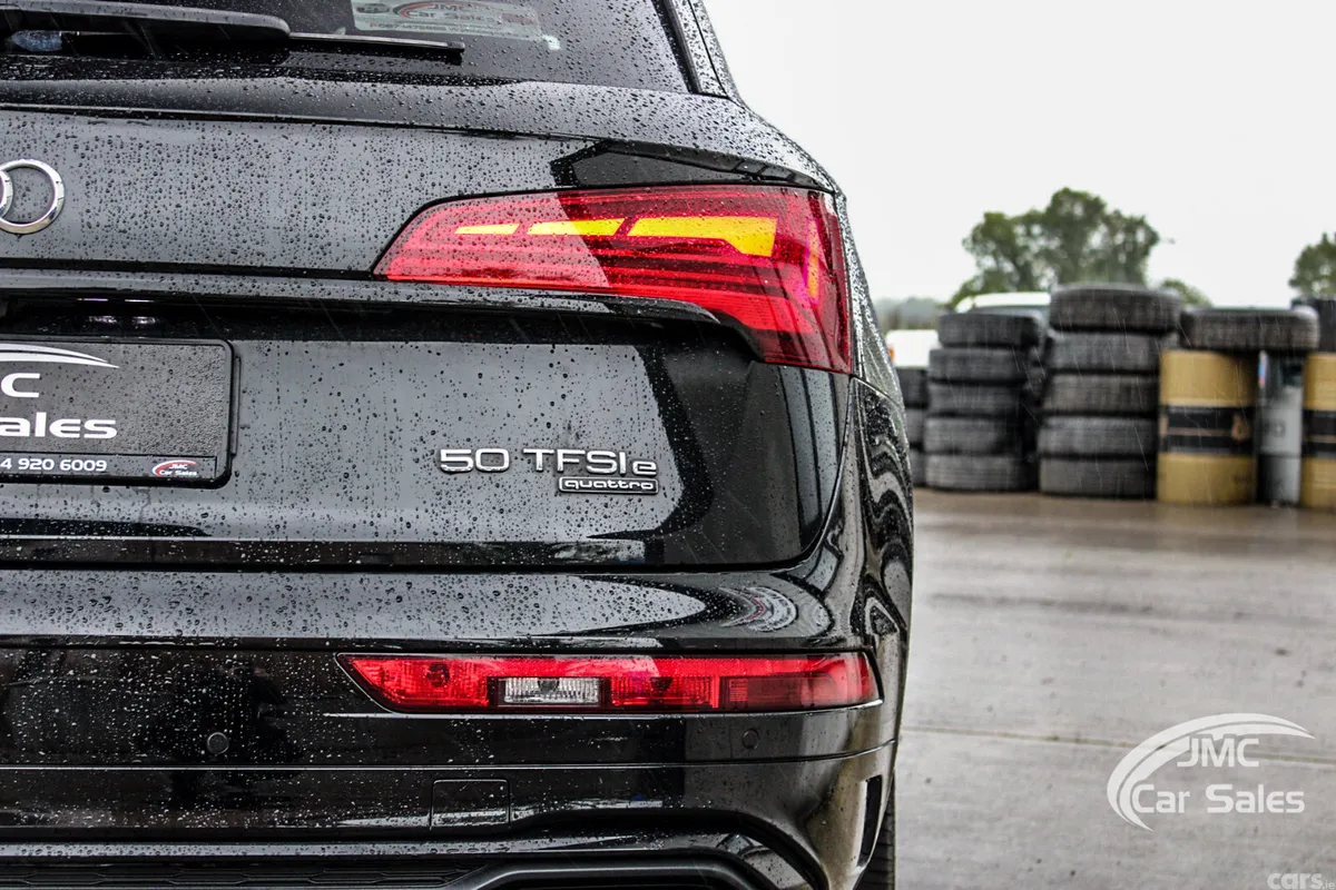 Audi Q5 SUV, Petrol Hybrid, 2023, Black