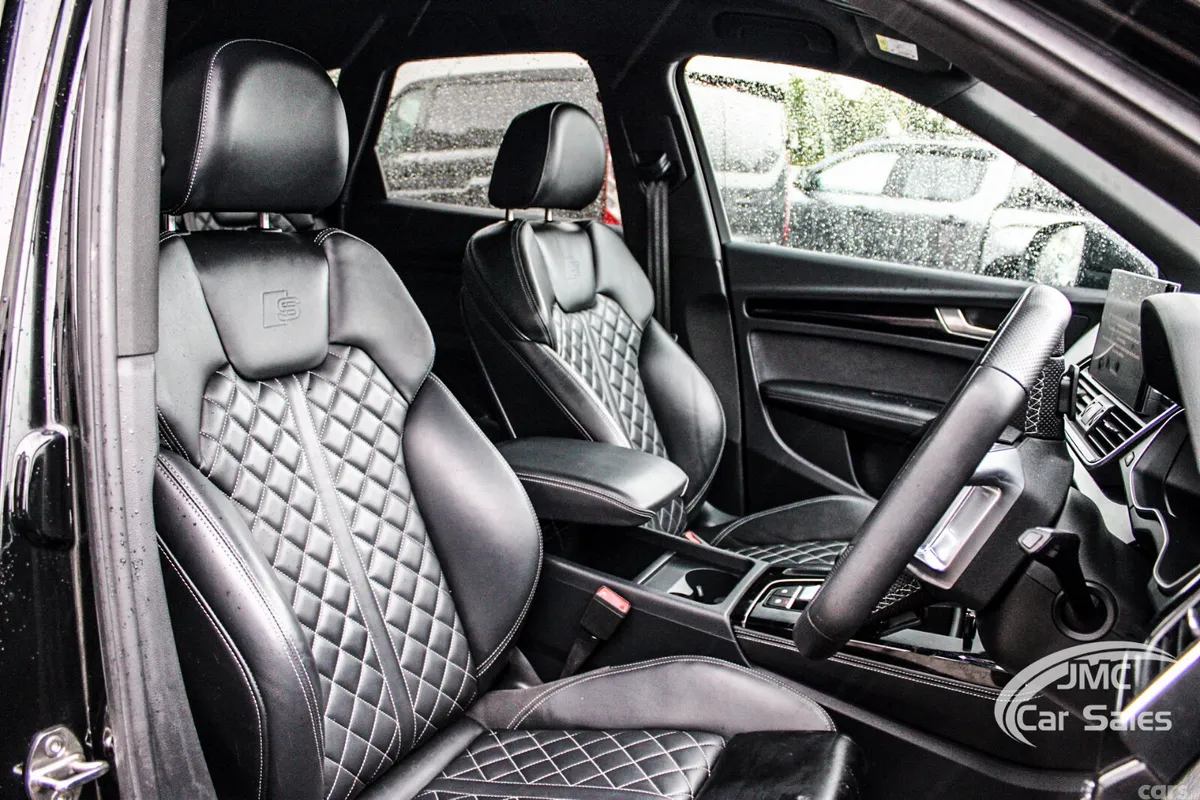 Audi Q5 SUV, Petrol Hybrid, 2023, Black