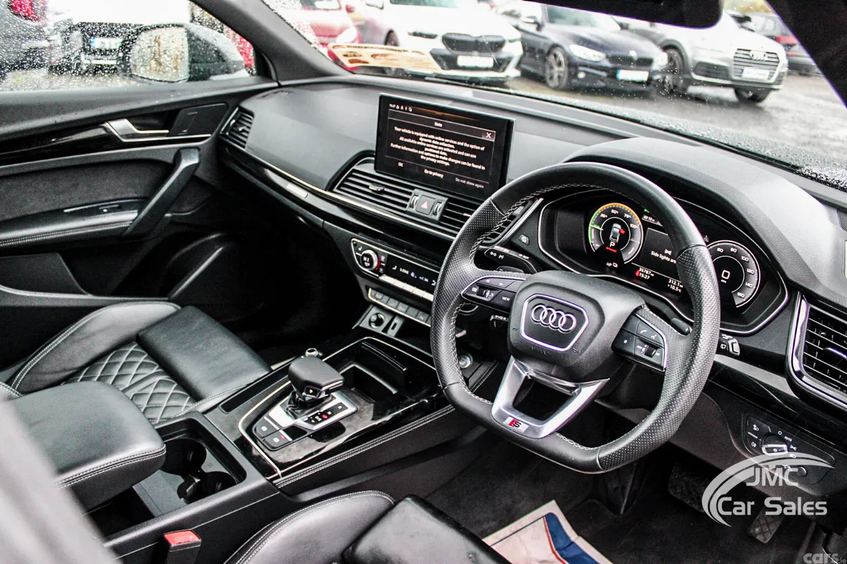 Audi Q5 SUV, Petrol Hybrid, 2023, Black