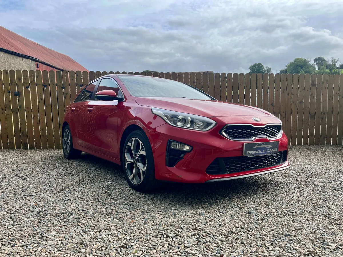 Kia Ceed Hatchback, Diesel, 2019, Red