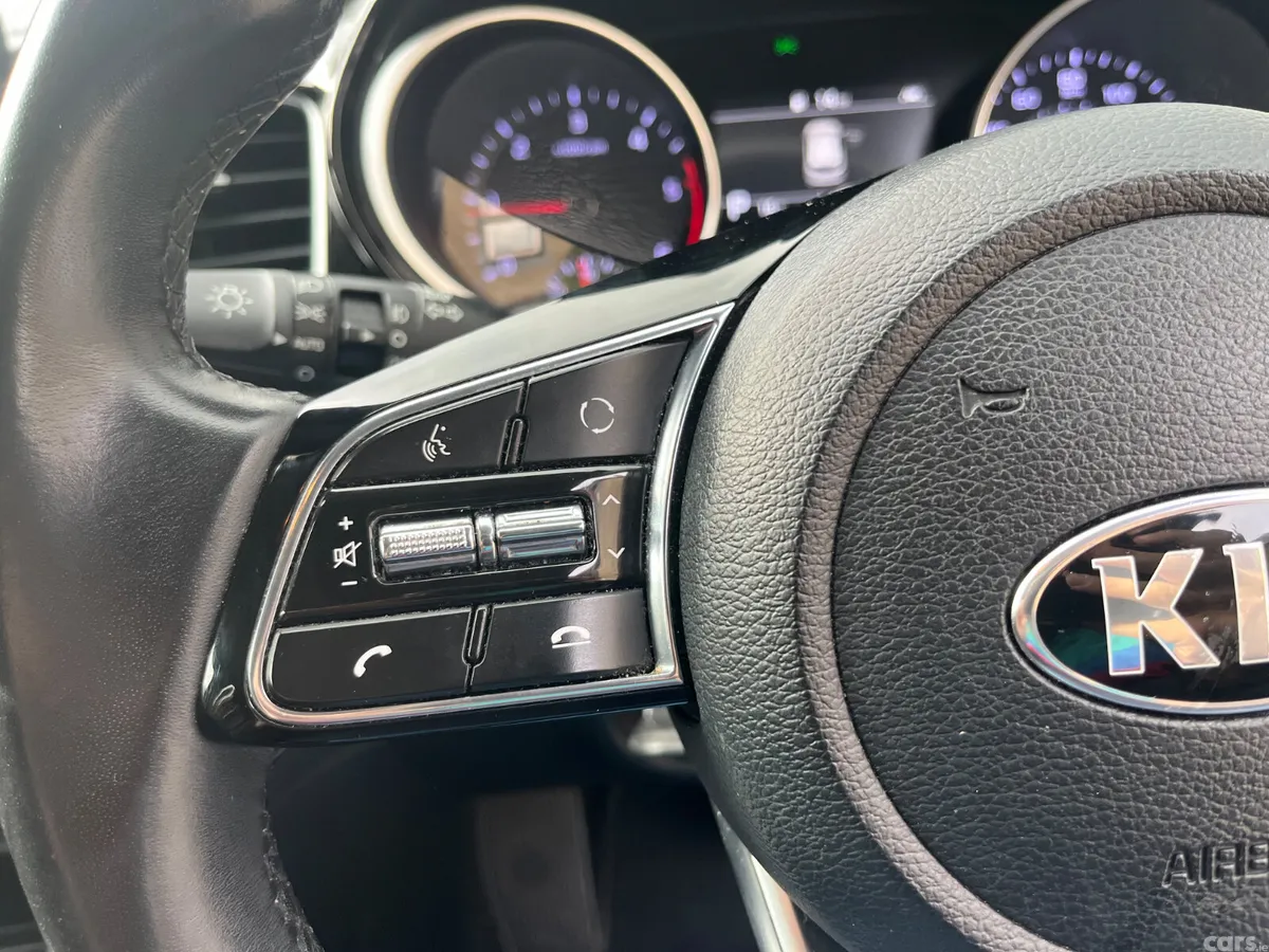 Kia Ceed Hatchback, Diesel, 2019, Red