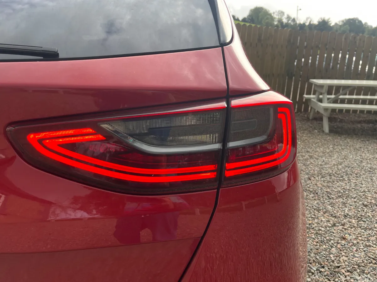 Kia Ceed Hatchback, Diesel, 2019, Red