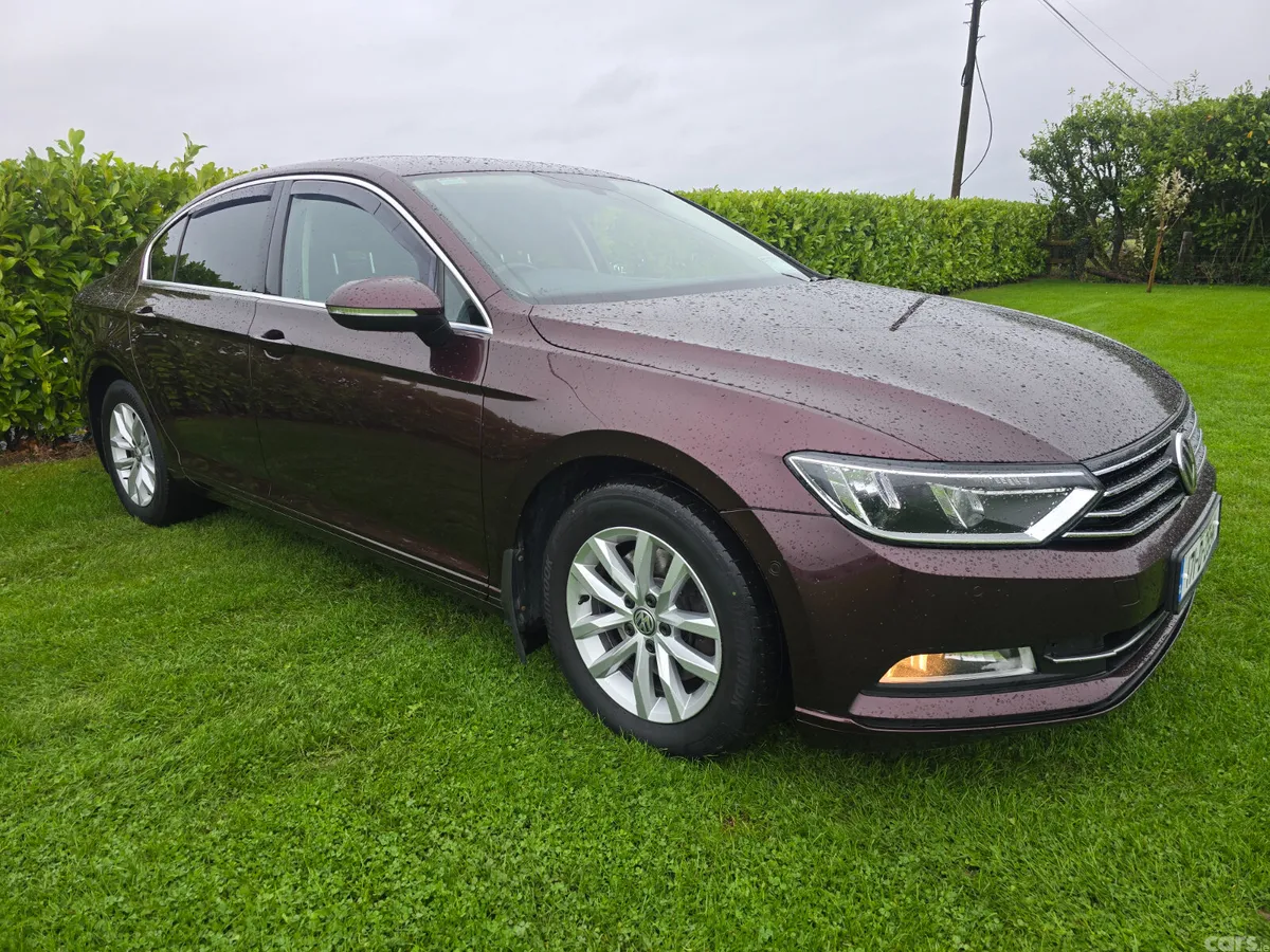 Volkswagen Passat Saloon, Diesel, 2017, Red