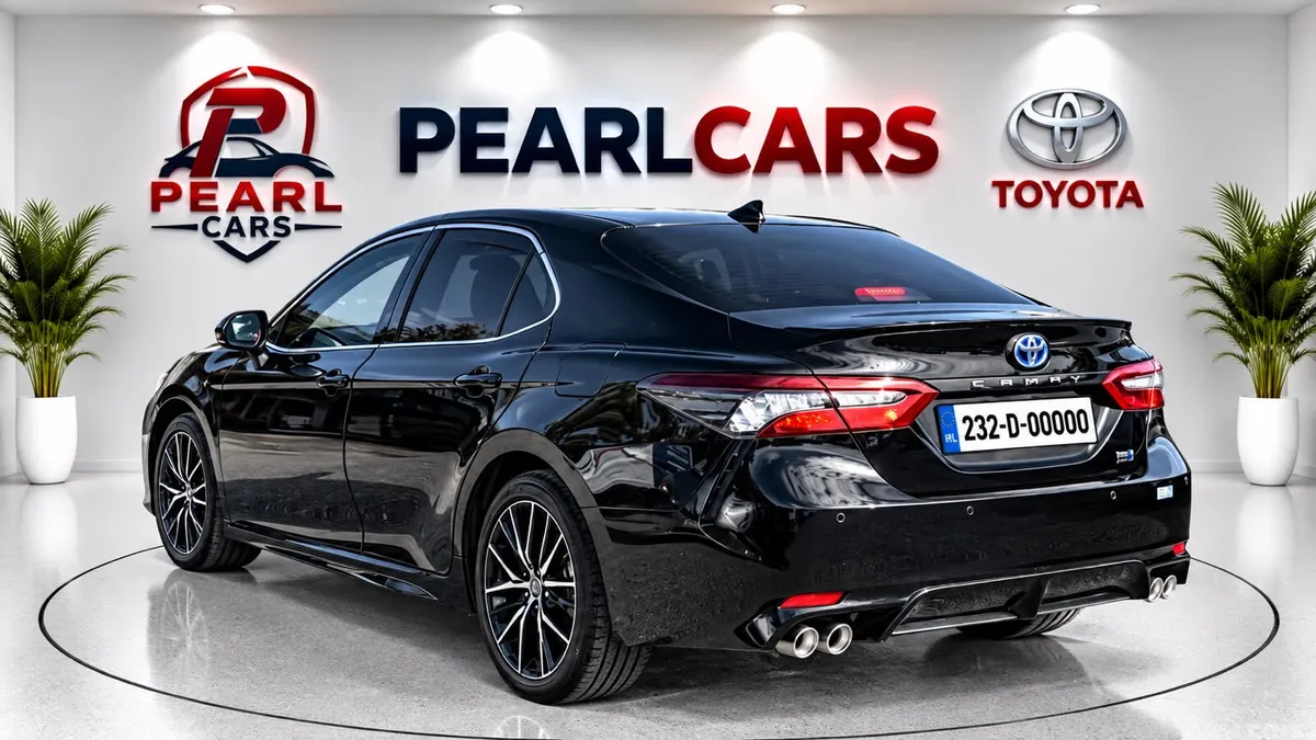 Toyota Camry Saloon, Petrol Hybrid, 2023, Black
