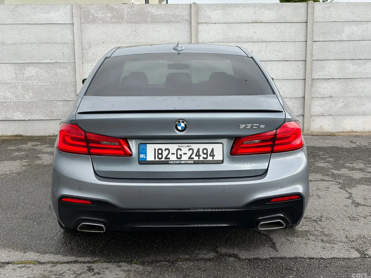BMW 5-Series Saloon, Petrol Plug-in Hybrid, 2018, Blue