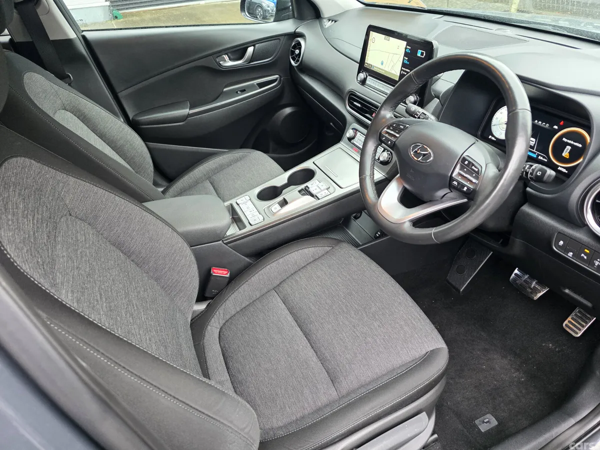 Hyundai KONA SUV, Electric, 2023, Grey
