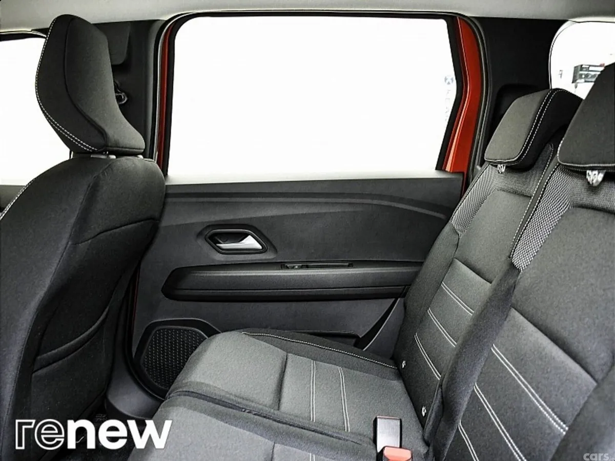 Dacia Jogger MPV, Petrol, 2023, Brown