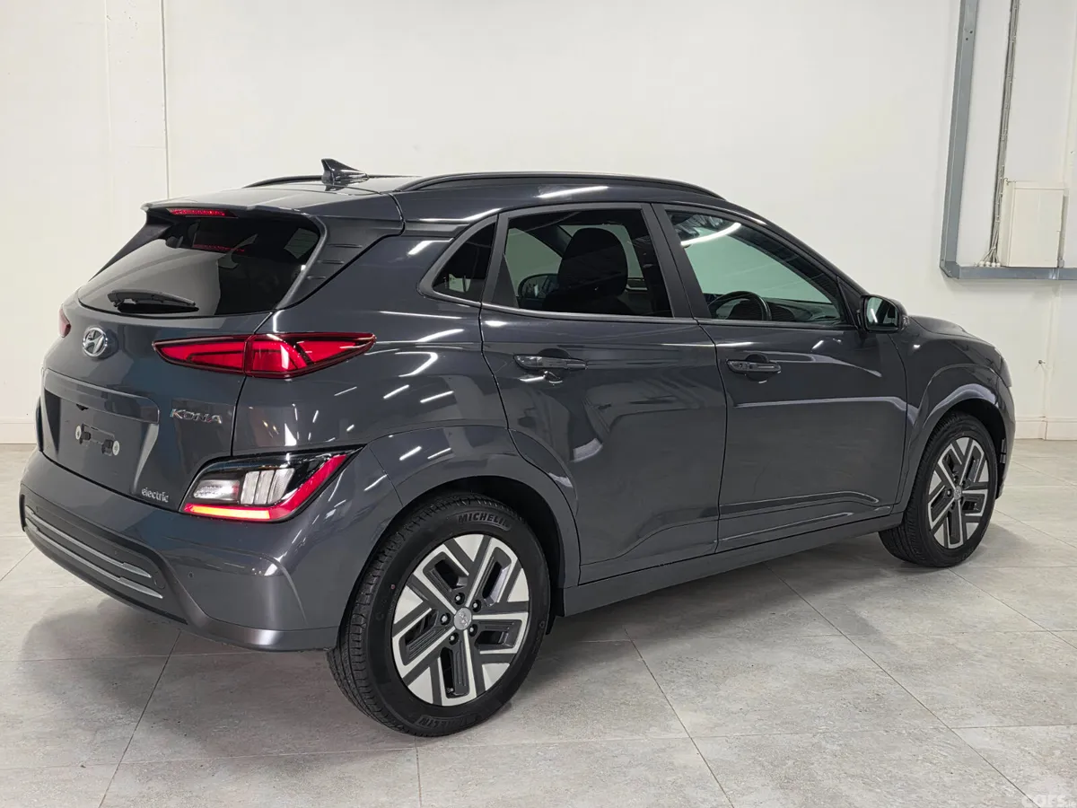 Hyundai KONA SUV, Electric, 2023, Grey