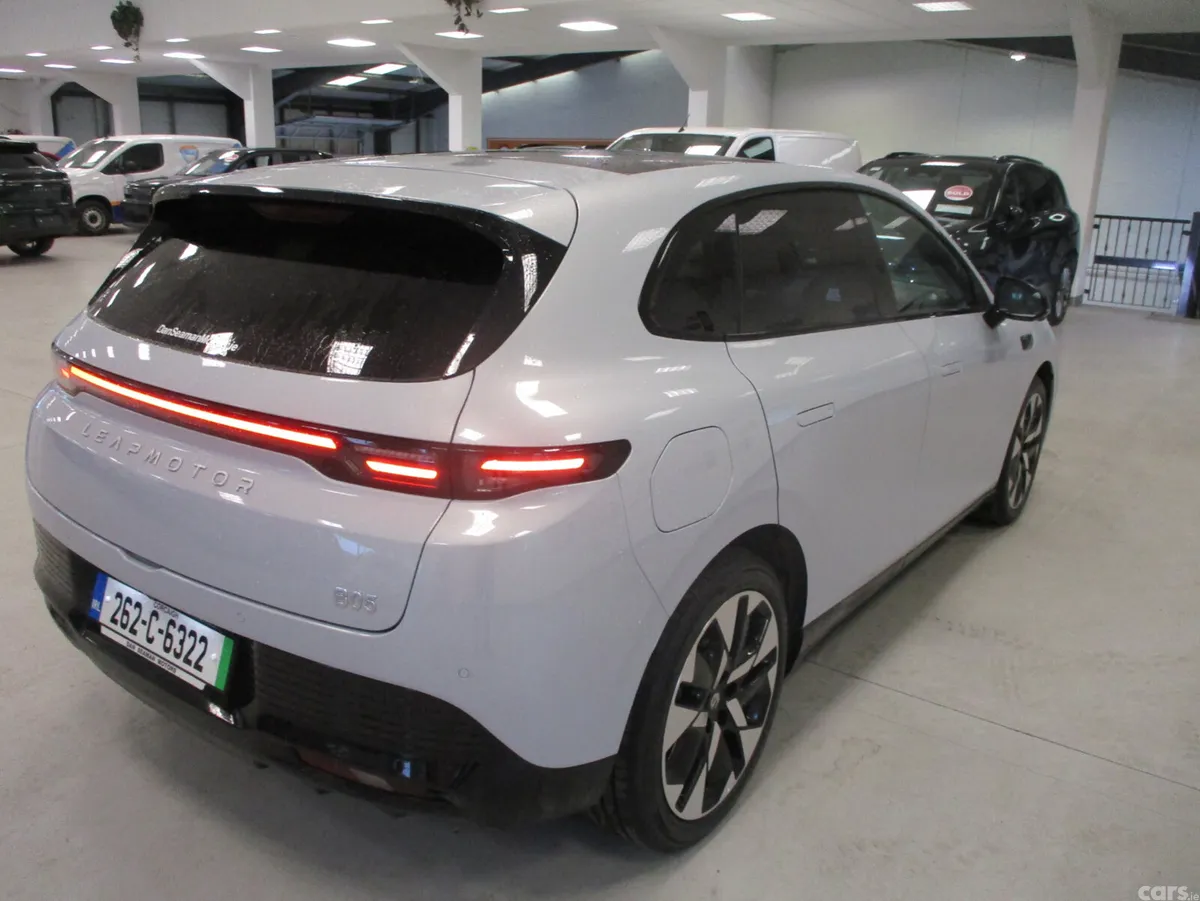 Leapmotor B05 Hatchback, Electric, 2026, Grey