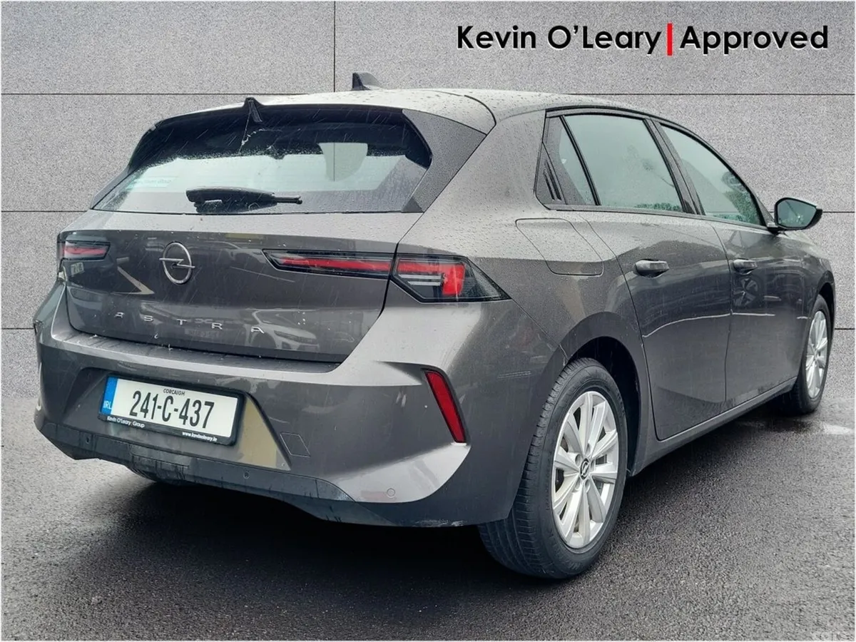 Opel Astra Hatchback, Petrol, 2024, Grey