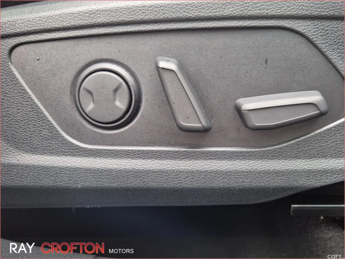 Kia Sportage SUV, Petrol Hybrid, 2025, White